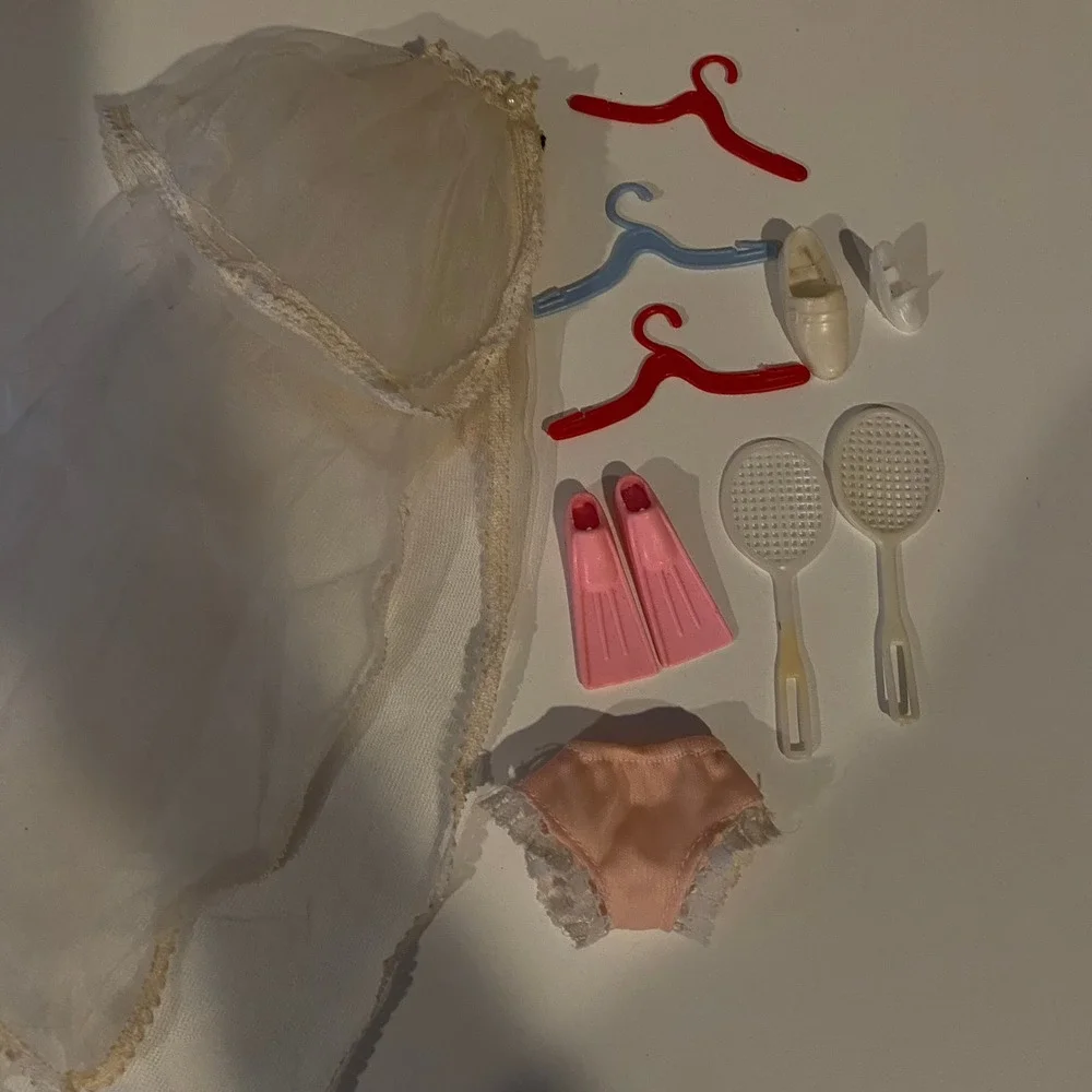 Vintage Barbie Accessories Lot Clothing Hangers‎ Tennis Racquets Fins Shoes